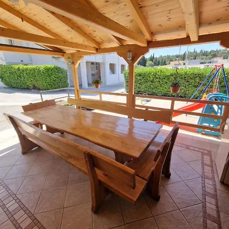 Tony Διαμέρισμα *