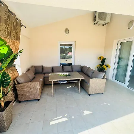 Appartement Tony Makarska