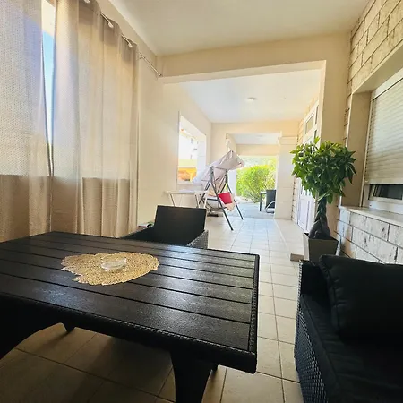 Tony Appartement Makarska