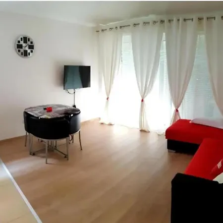 Tony * Μακάρσκα