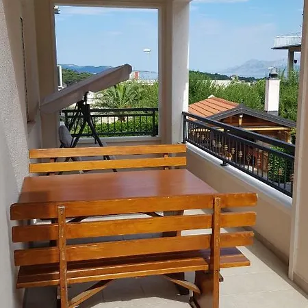 Διαμέρισμα Tony