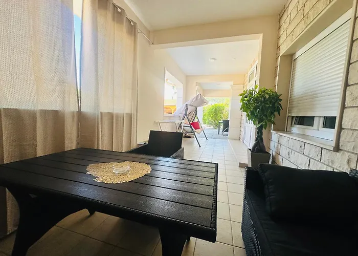 Tony Apartment Makarska